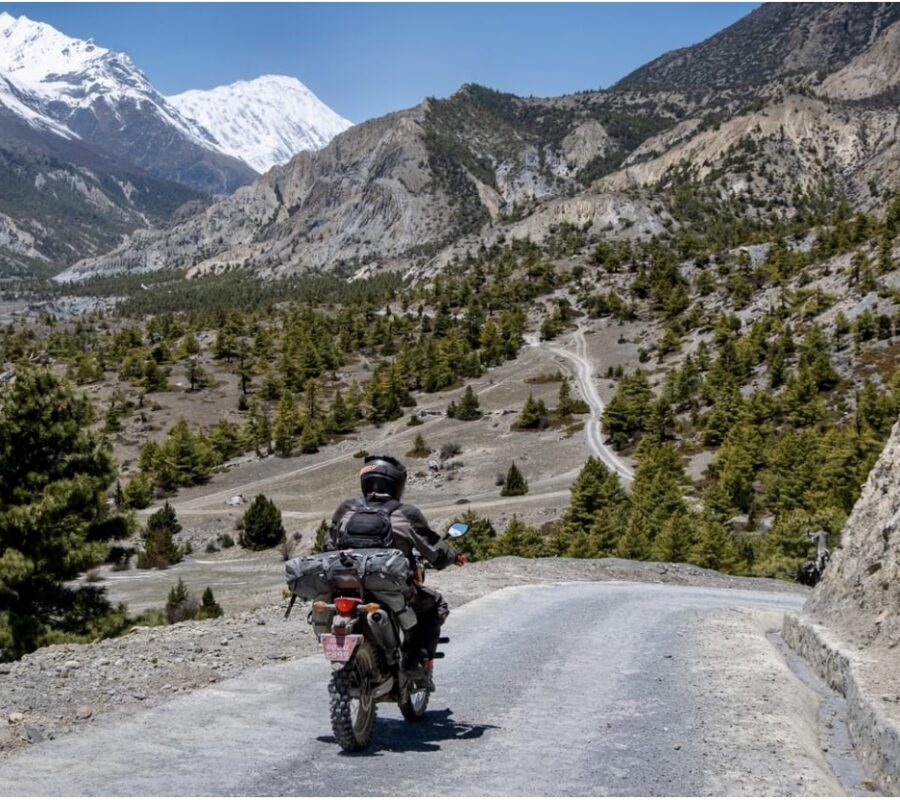 A biker riding in Singatse