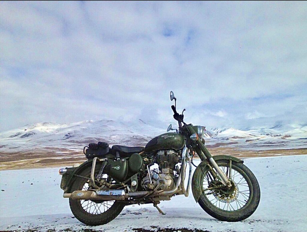 Royal Enfield 500 in Mustang